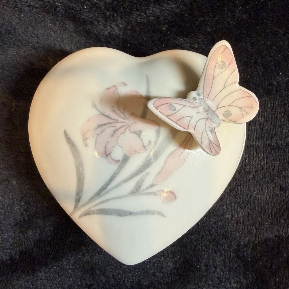 Heart Butterfly Trinket Box With Lid Vintage Porcelain Floral Jewelry Keepsake